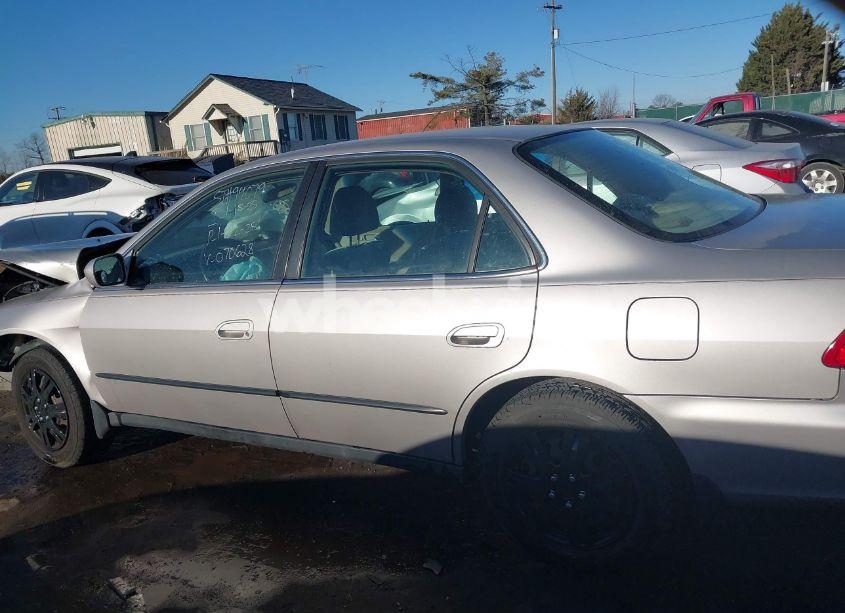 Photo 15 of 1998 Honda Accord LX V6 (VIN 1HGCG1642WA070628)