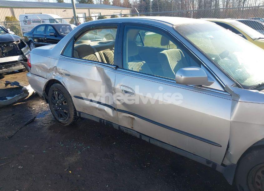 Photo 18 of 1998 Honda Accord LX V6 (VIN 1HGCG1642WA070628)