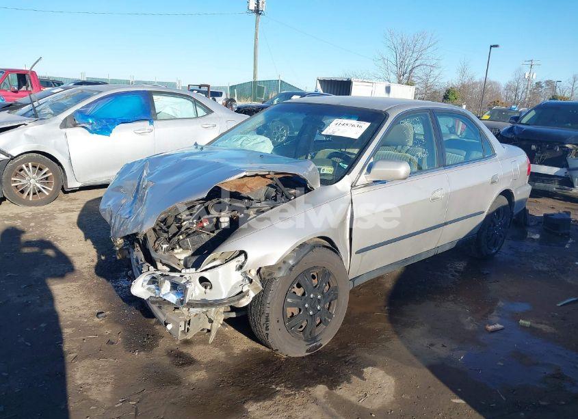 Photo 2 of 1998 Honda Accord LX V6 (VIN 1HGCG1642WA070628)