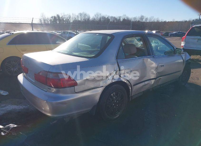 Photo 4 of 1998 Honda Accord LX V6 (VIN 1HGCG1642WA070628)