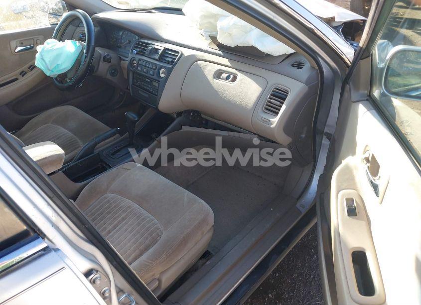 Photo 5 of 1998 Honda Accord LX V6 (VIN 1HGCG1642WA070628)