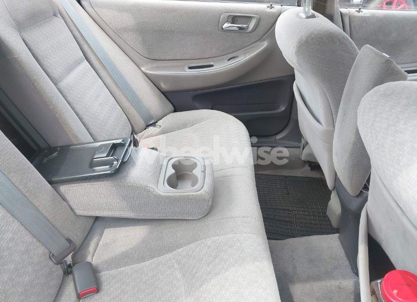 Photo 8 of 2001 Honda Accord 3.0 LX (VIN 1HGCG16431A047657)