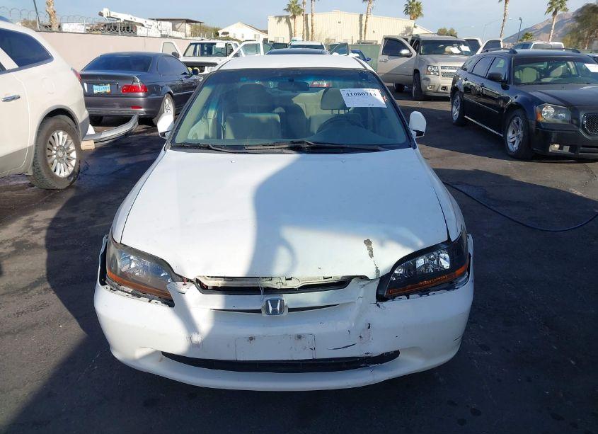 Photo 6 of 2000 Honda Accord 3.0 LX (VIN 1HGCG1643YA025572)