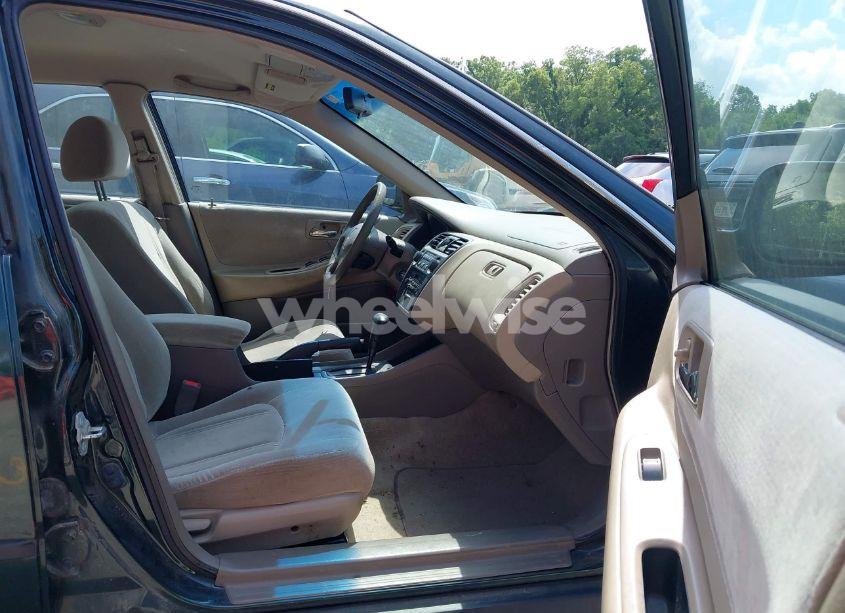 Photo 5 of 1999 Honda Accord LX V6 (VIN 1HGCG1645XA068728)