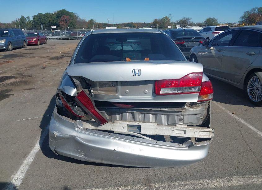 Photo 16 of 2002 Honda Accord 3.0 LX (VIN 1HGCG16462A030465)