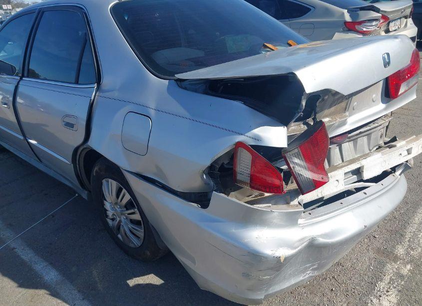 Photo 20 of 2002 Honda Accord 3.0 LX (VIN 1HGCG16462A030465)