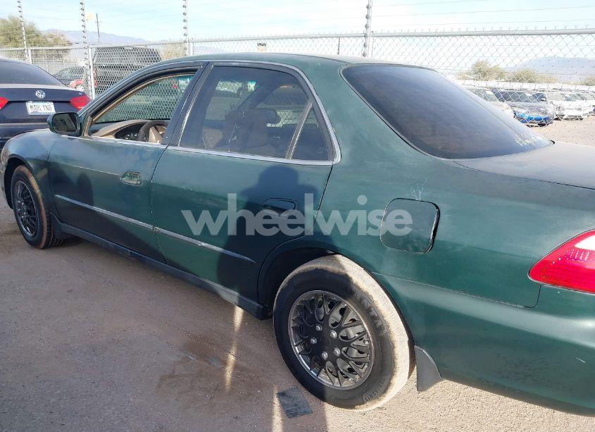 Photo 12 of 1998 Honda Accord LX V6 (VIN 1HGCG1646WA035364)