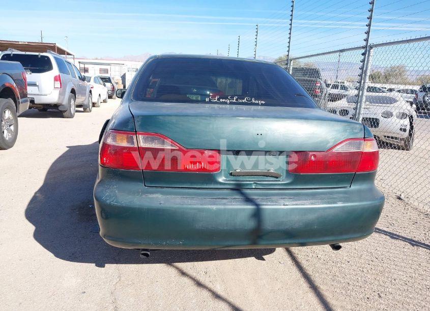 Photo 13 of 1998 Honda Accord LX V6 (VIN 1HGCG1646WA035364)