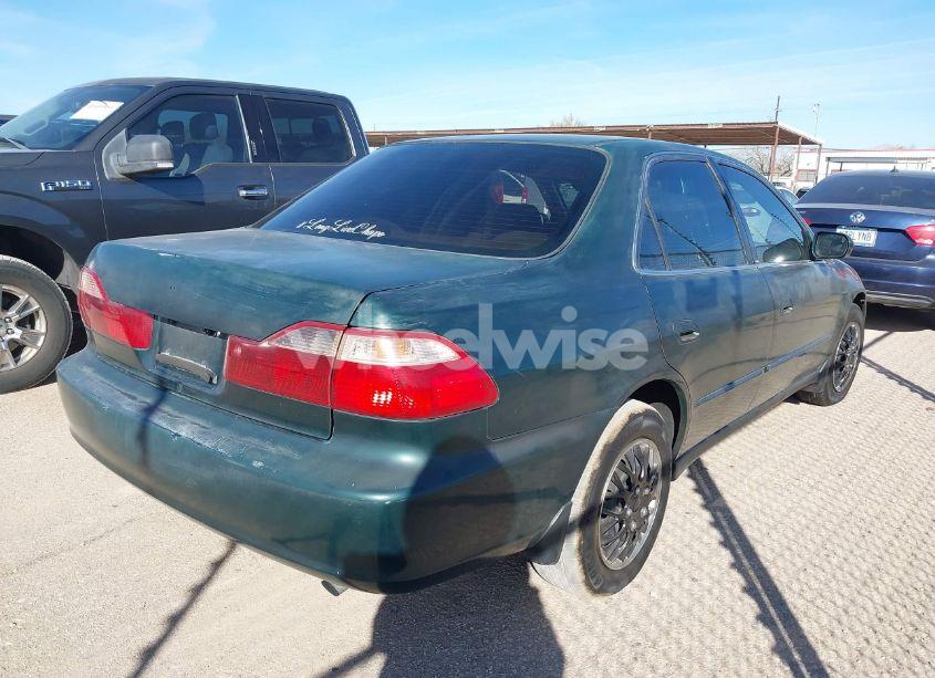 Photo 4 of 1998 Honda Accord LX V6 (VIN 1HGCG1646WA035364)
