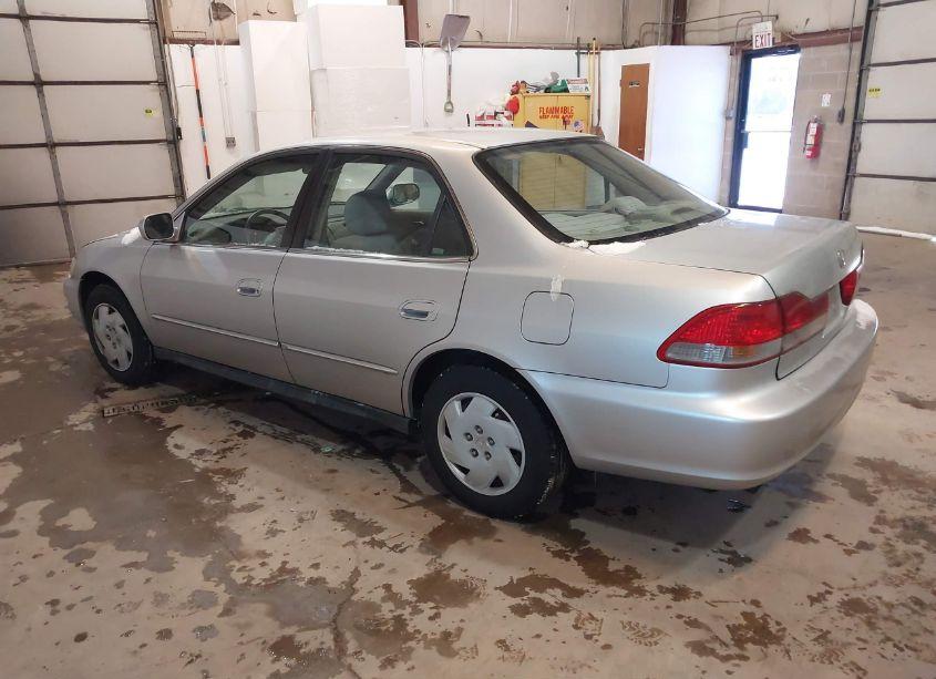 Photo 3 of 2002 Honda Accord 3.0 LX (VIN 1HGCG16472A052779)