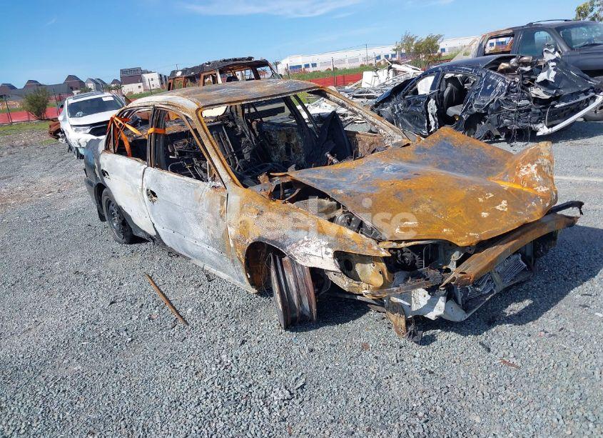 1998 Honda Accord LX V6 (VIN 1HGCG1647WA005631) main photo