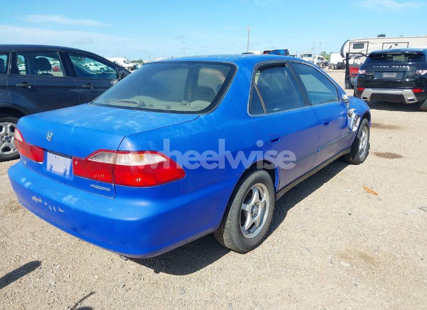 Photo 4 of 2000 Honda Accord 3.0 LX (VIN 1HGCG1647YA041936)