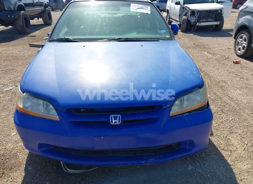 Photo 6 of 2000 Honda Accord 3.0 LX (VIN 1HGCG1647YA041936)