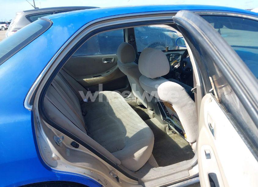 Photo 8 of 2000 Honda Accord 3.0 LX (VIN 1HGCG1647YA041936)