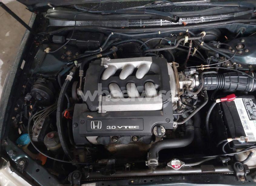 Photo 10 of 2001 Honda Accord 3.0 LX (VIN 1HGCG16481A047136)