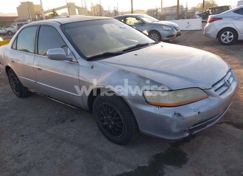 2001 Honda Accord 3.0 LX (VIN 1HGCG16491A035402) main photo