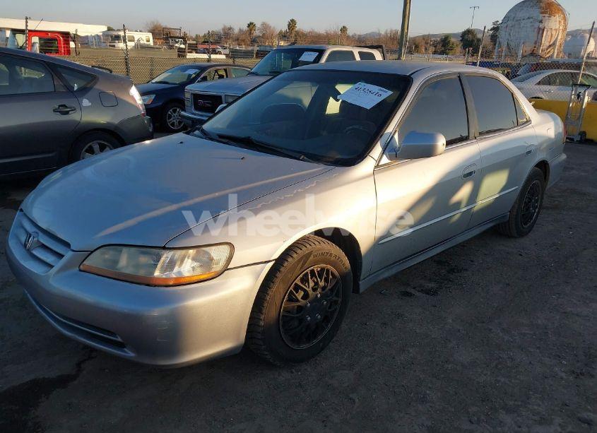 Photo 2 of 2001 Honda Accord 3.0 LX (VIN 1HGCG16491A035402)