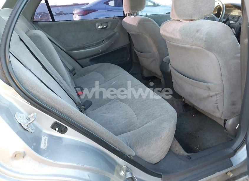 Photo 8 of 2001 Honda Accord 3.0 LX (VIN 1HGCG16491A035402)
