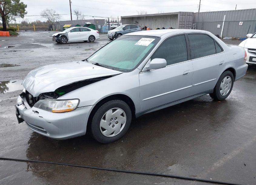 Photo 2 of 2002 Honda Accord 3.0 LX (VIN 1HGCG164X2A075652)