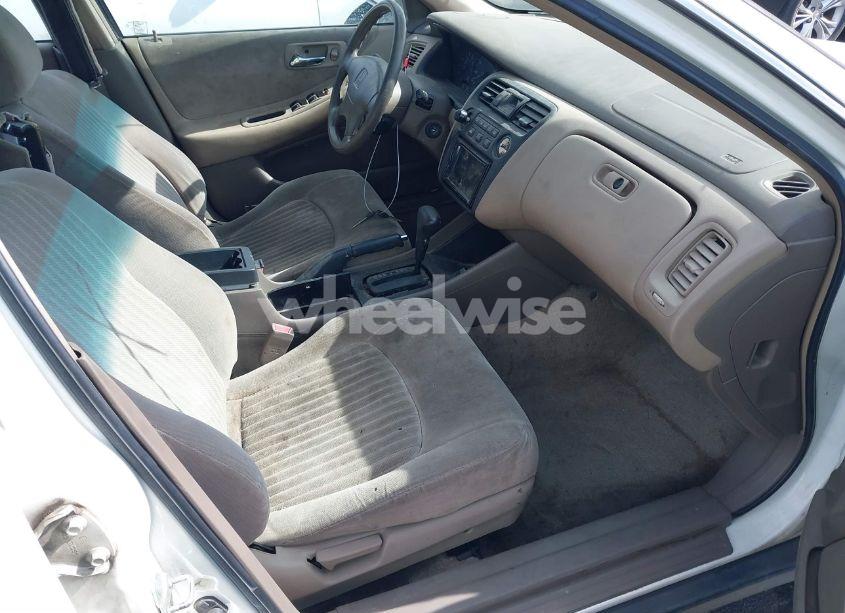 Photo 5 of 1998 Honda Accord LX V6 (VIN 1HGCG164XWA030524)