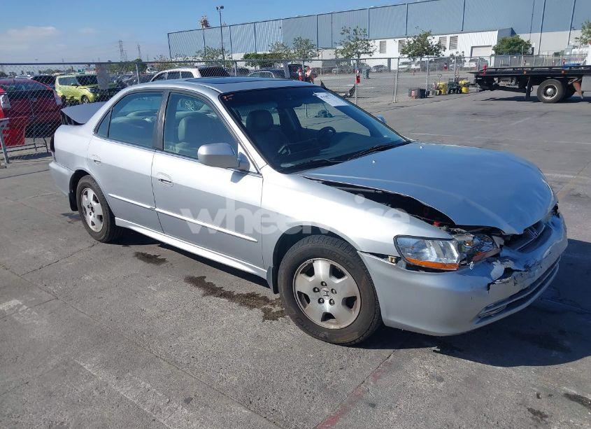 2001 Honda Accord 3.0 EX (VIN 1HGCG16501A013183) main photo