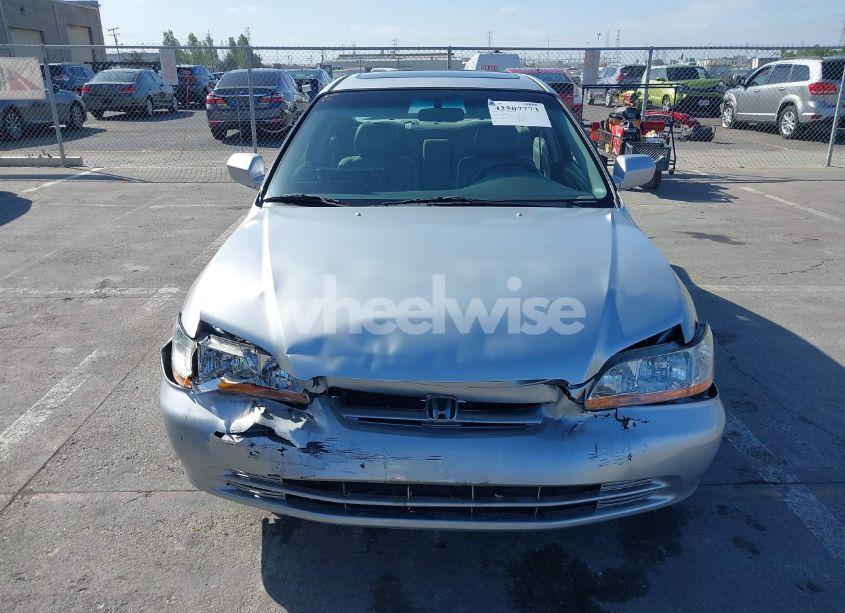 Photo 12 of 2001 Honda Accord 3.0 EX (VIN 1HGCG16501A013183)