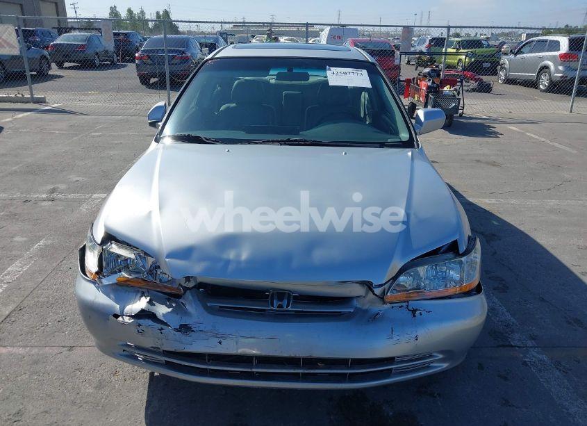 Photo 6 of 2001 Honda Accord 3.0 EX (VIN 1HGCG16501A013183)