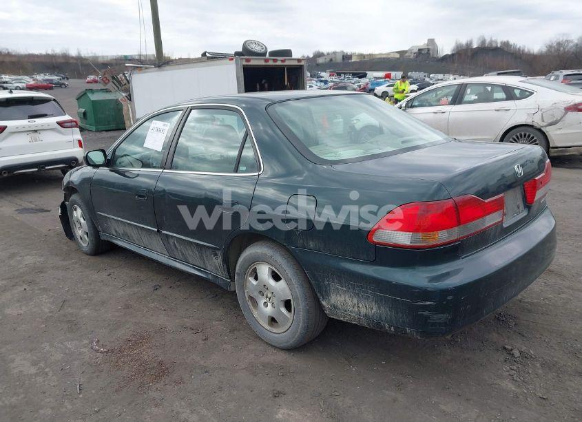 Photo 3 of 2001 Honda Accord 3.0 EX (VIN 1HGCG16501A013720)