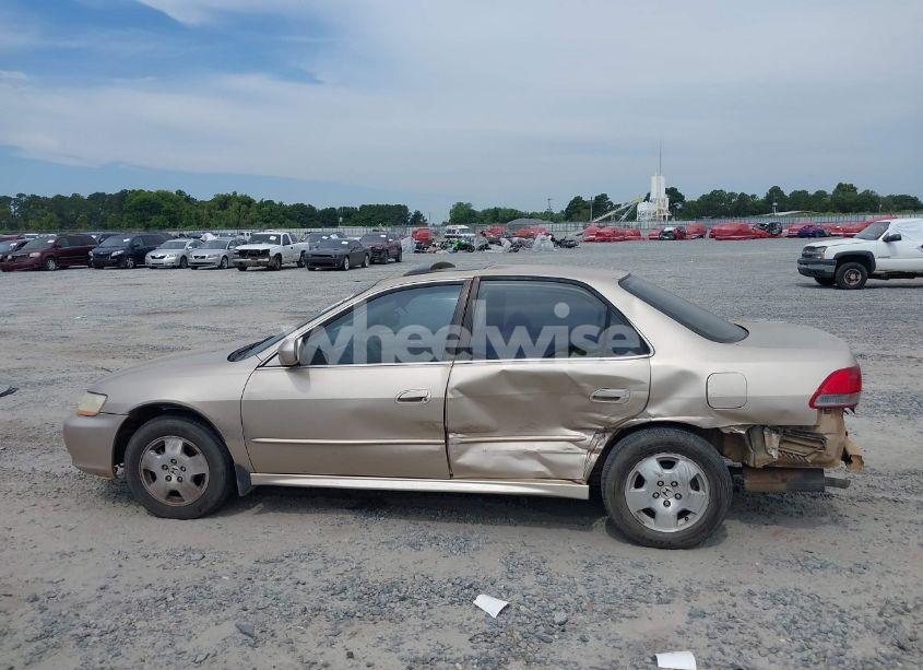 Photo 15 of 2001 Honda Accord 3.0 EX (VIN 1HGCG16501A014673)