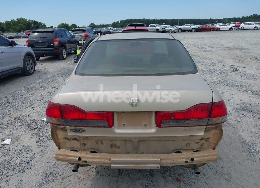 Photo 17 of 2001 Honda Accord 3.0 EX (VIN 1HGCG16501A014673)