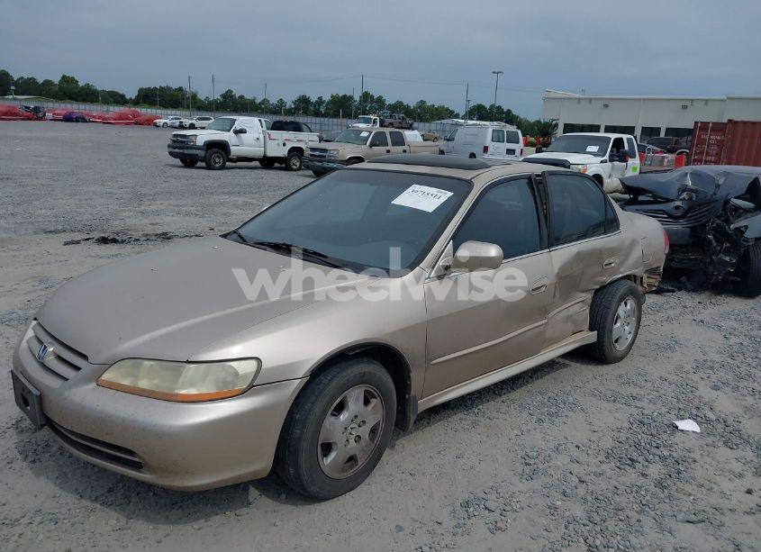 Photo 2 of 2001 Honda Accord 3.0 EX (VIN 1HGCG16501A014673)