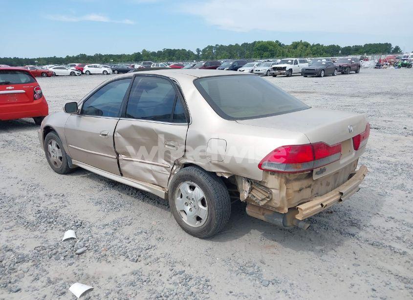 Photo 3 of 2001 Honda Accord 3.0 EX (VIN 1HGCG16501A014673)