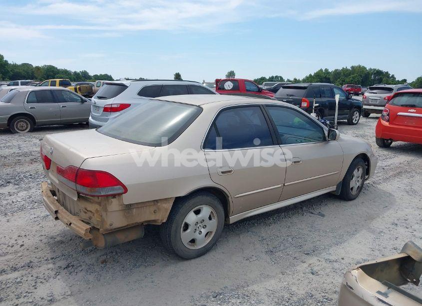 Photo 4 of 2001 Honda Accord 3.0 EX (VIN 1HGCG16501A014673)