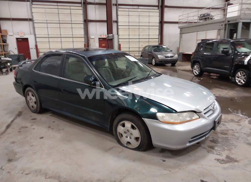 2001 Honda Accord 3.0 EX (VIN 1HGCG16501A056857) main photo