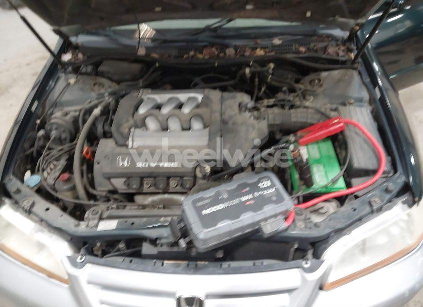 Photo 10 of 2001 Honda Accord 3.0 EX (VIN 1HGCG16501A056857)