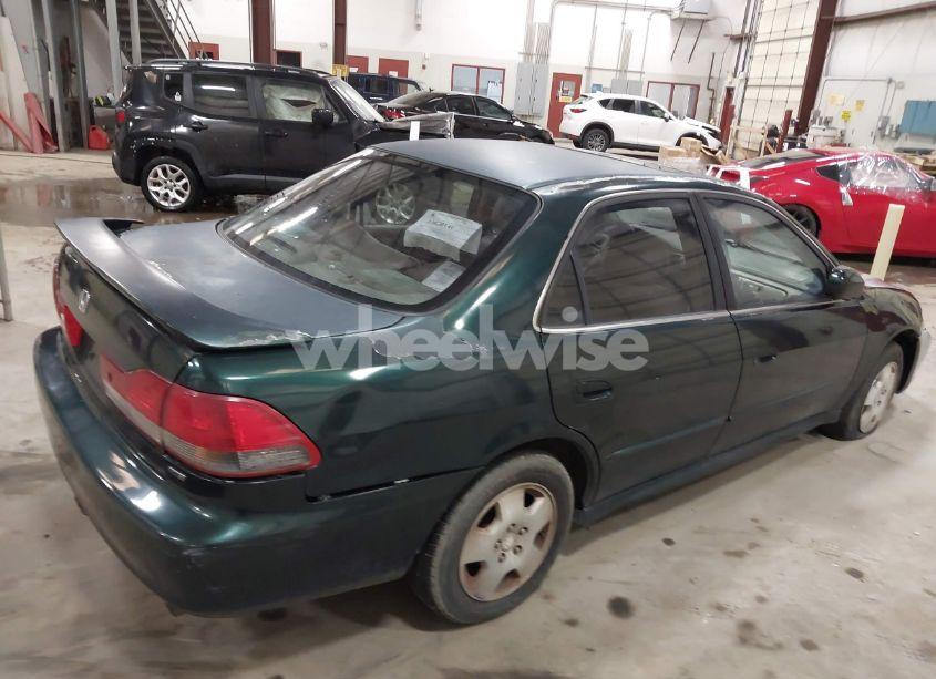 Photo 4 of 2001 Honda Accord 3.0 EX (VIN 1HGCG16501A056857)
