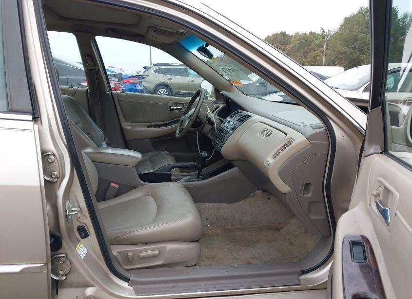 Photo 5 of 2001 Honda Accord 3.0 EX (VIN 1HGCG16501A058687)