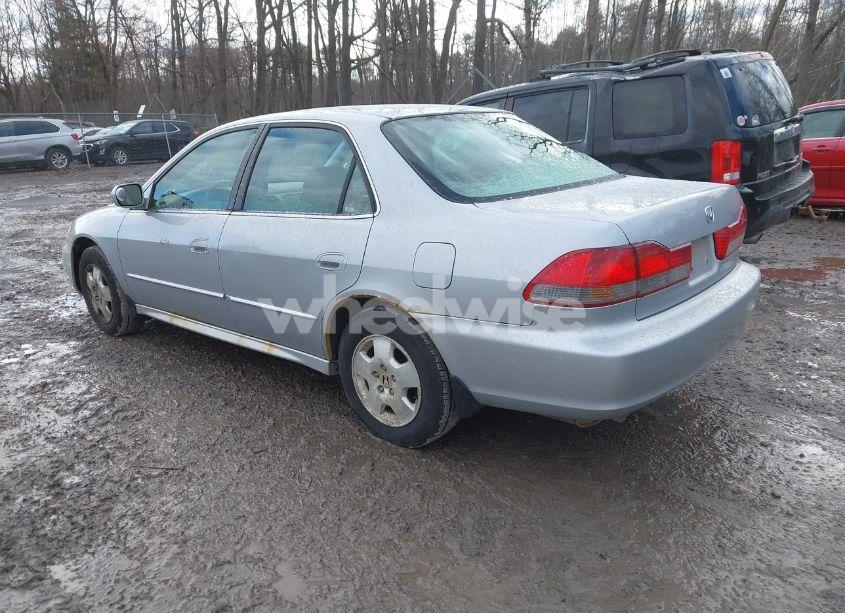 Photo 3 of 2002 Honda Accord 3.0 EX (VIN 1HGCG16502A063017)