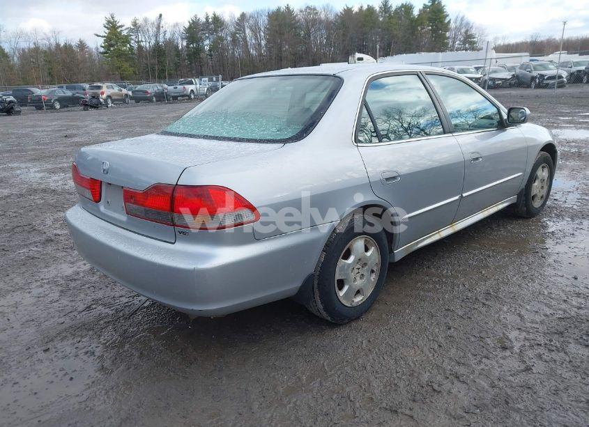 Photo 4 of 2002 Honda Accord 3.0 EX (VIN 1HGCG16502A063017)