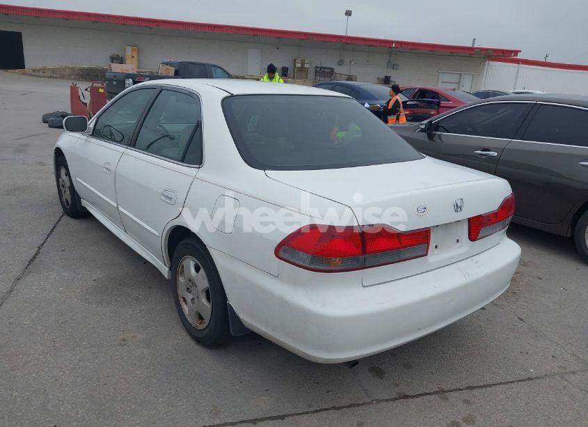 Photo 3 of 2002 Honda Accord 3.0 EX (VIN 1HGCG16502A074549)