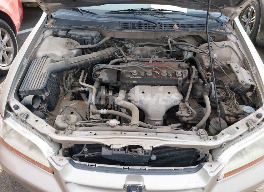 Photo 10 of 1999 Honda Accord EX V6 (VIN 1HGCG1650XA009854)