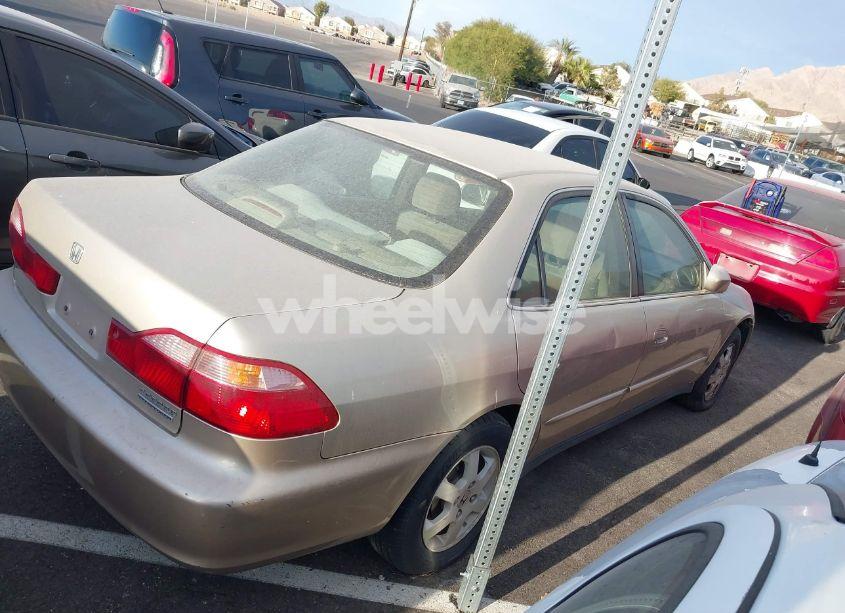 Photo 4 of 1999 Honda Accord EX V6 (VIN 1HGCG1650XA009854)