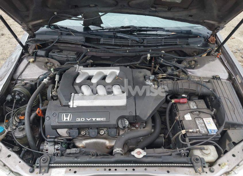Photo 10 of 2000 Honda Accord 3.0 EX (VIN 1HGCG1650YA061812)