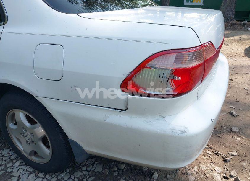 Photo 14 of 2000 Honda Accord 3.0 EX (VIN 1HGCG1650YA070669)