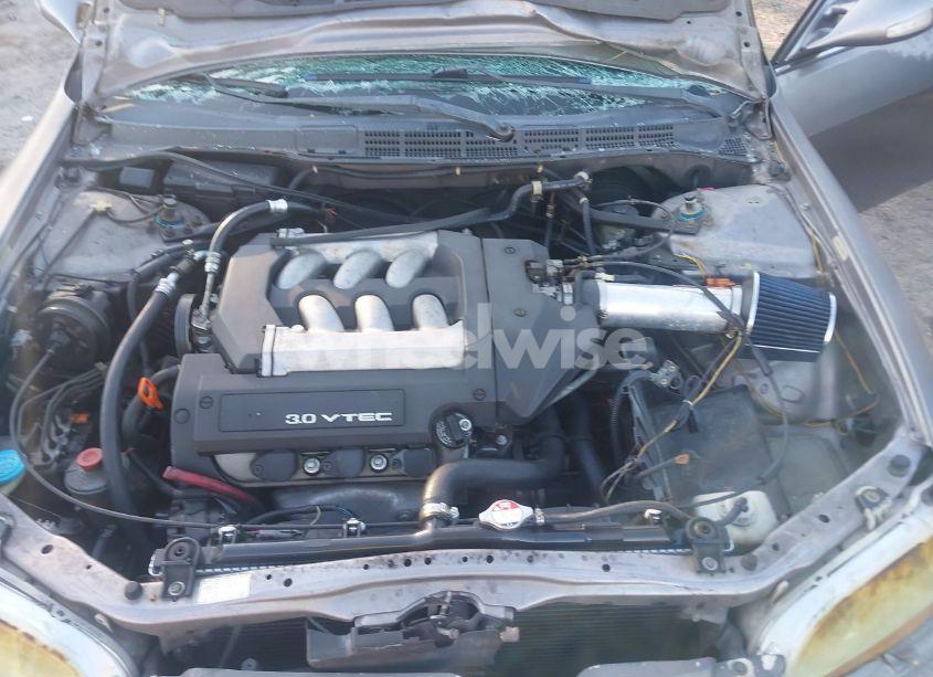 Photo 10 of 2000 Honda Accord 3.0 EX (VIN 1HGCG1650YA072812)