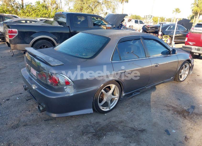 Photo 4 of 2000 Honda Accord 3.0 EX (VIN 1HGCG1650YA072812)