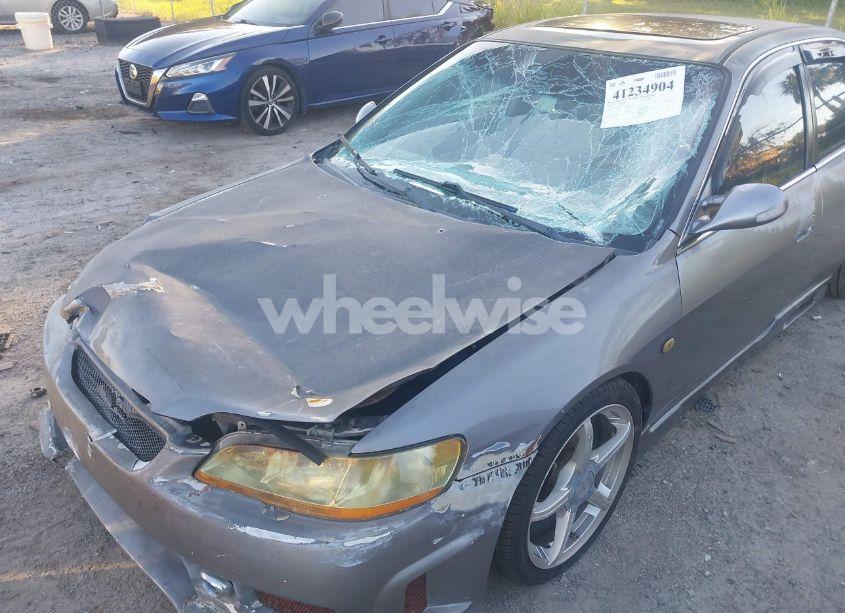 Photo 6 of 2000 Honda Accord 3.0 EX (VIN 1HGCG1650YA072812)