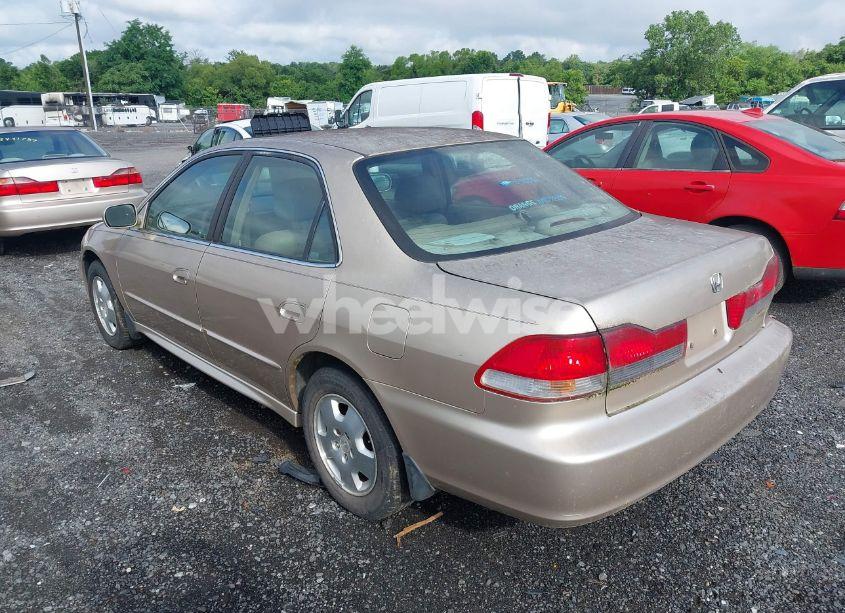 Photo 3 of 2001 Honda Accord 3.0 EX (VIN 1HGCG16511A029862)