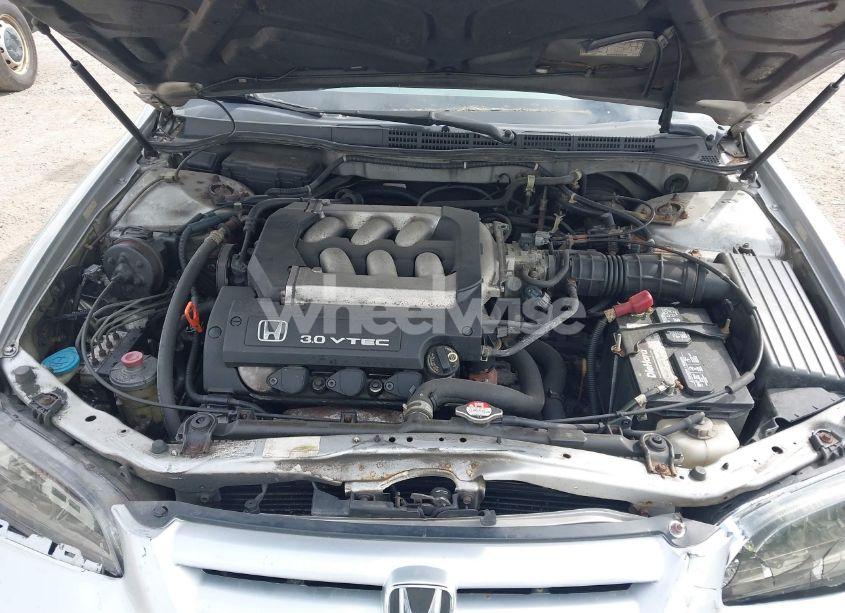 Photo 10 of 2001 Honda Accord 3.0 EX (VIN 1HGCG16511A032275)