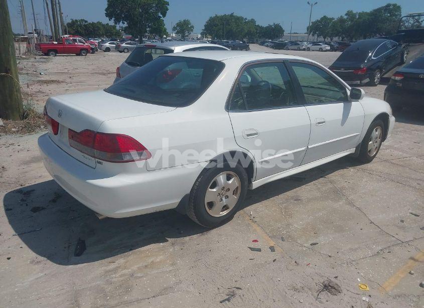 Photo 4 of 2001 Honda Accord 3.0 EX (VIN 1HGCG16511A061789)
